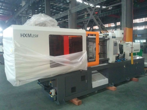 Injection Molding Machine for Engangs skeer og Containere